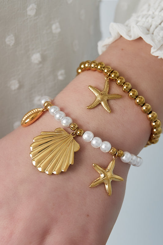 Parel armband met zeebedels
