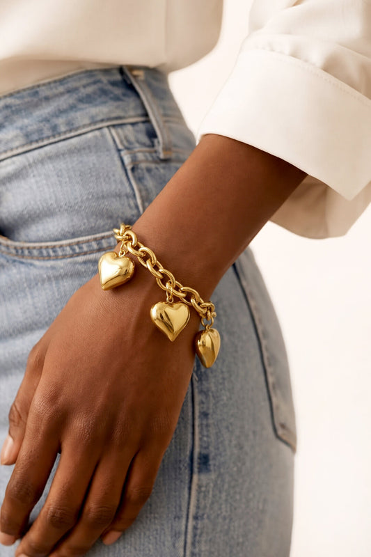 Elegant Heart Charm Bracelet for Everyday Wear