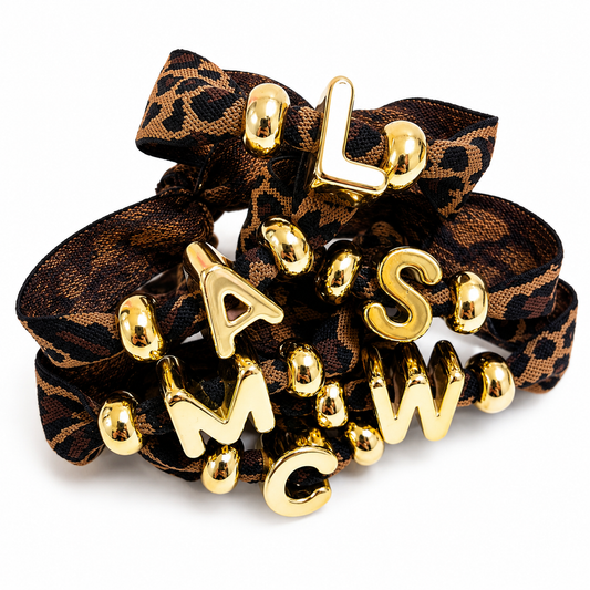 Elastische Initiaal Armband – Luipaardprint
